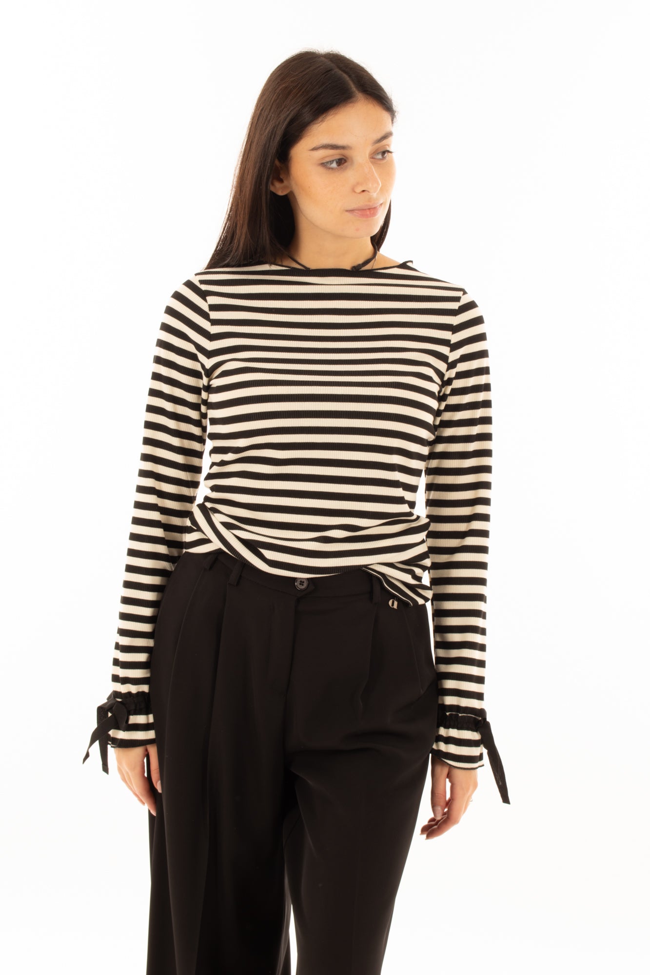 Maglia rigata con fiocchetto Dixie - Nero