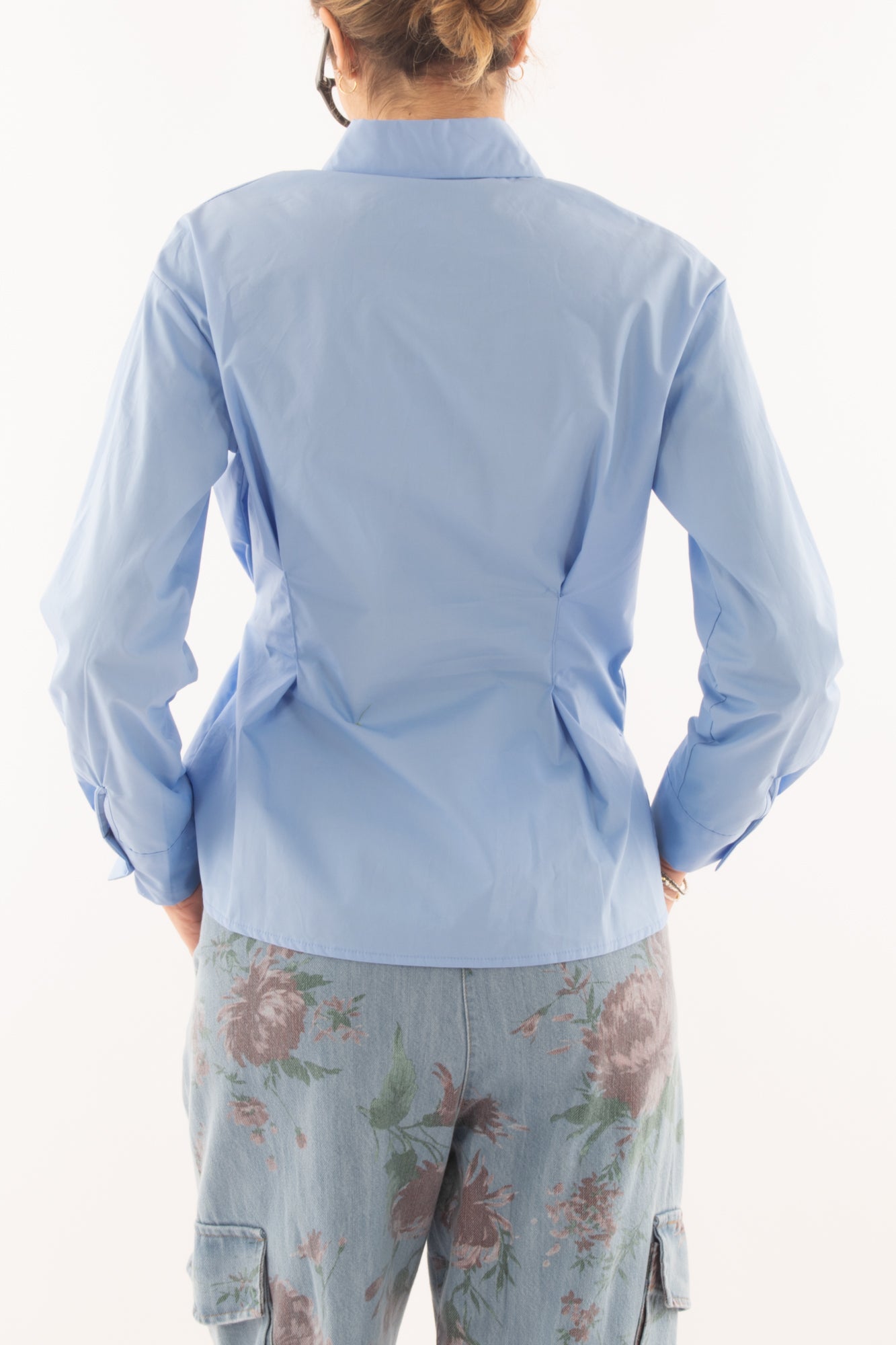 Camicia con allacciatura di lato da Donna Angela davis - Celeste