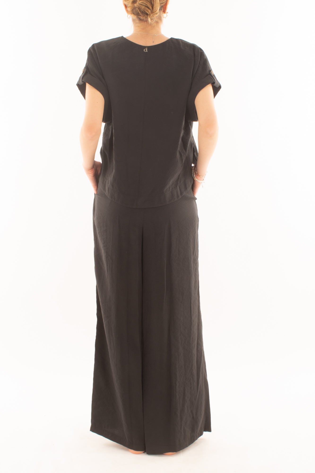 Completo maglia e pantalone palazzo da Donna Dixie