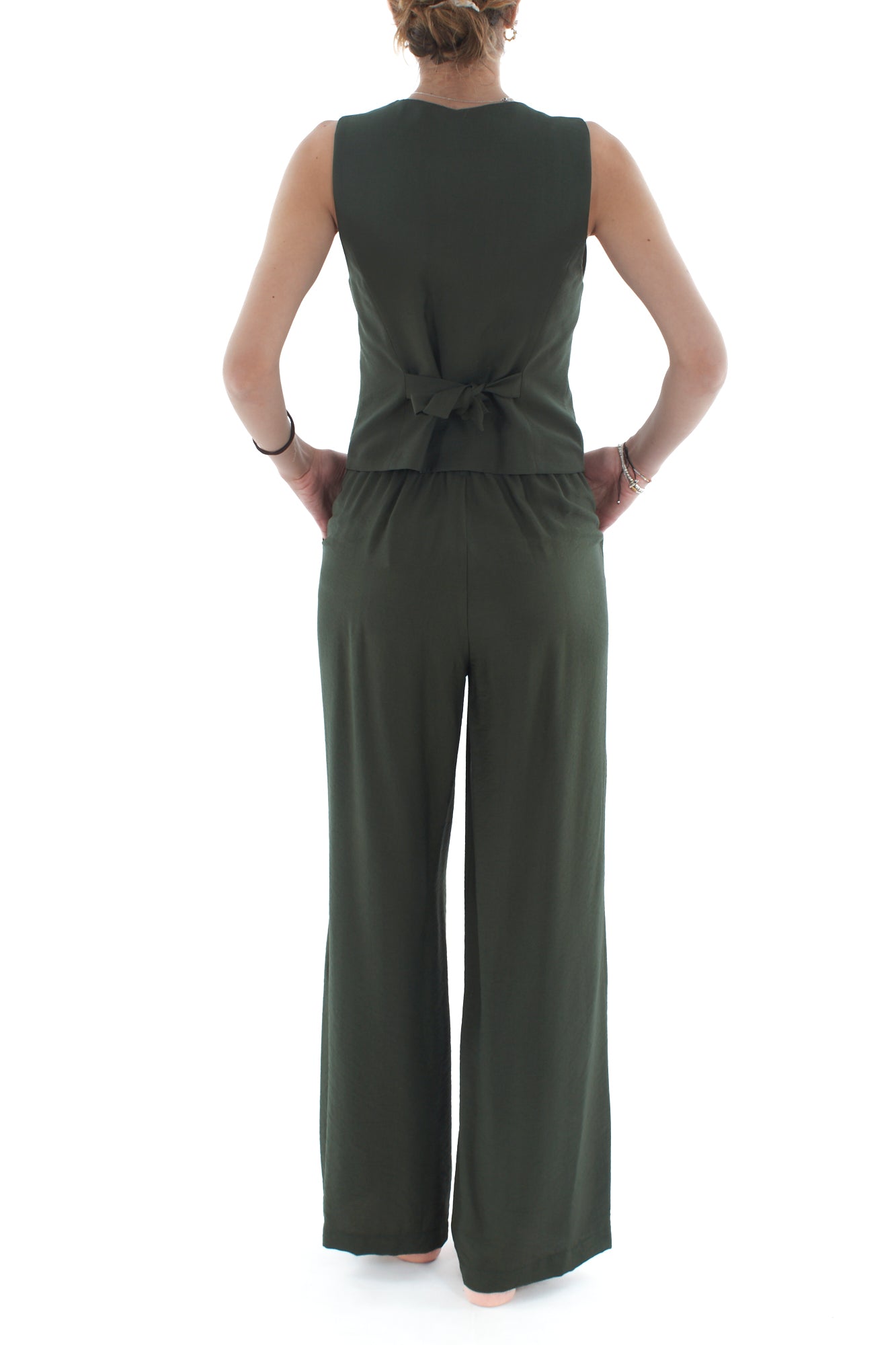 Completo gilet e pantalone palazzo da Donna Dixie - Verde militare