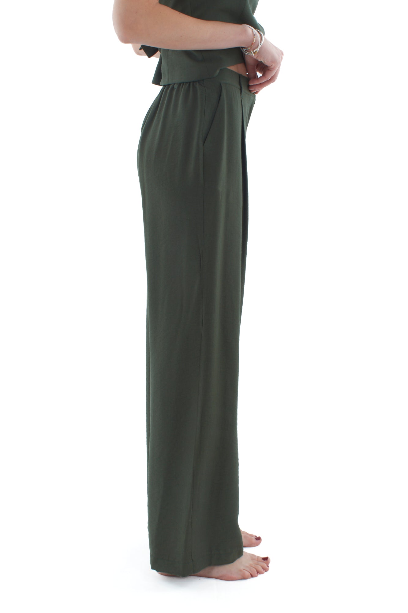 Completo gilet e pantalone palazzo da Donna Dixie - Verde militare