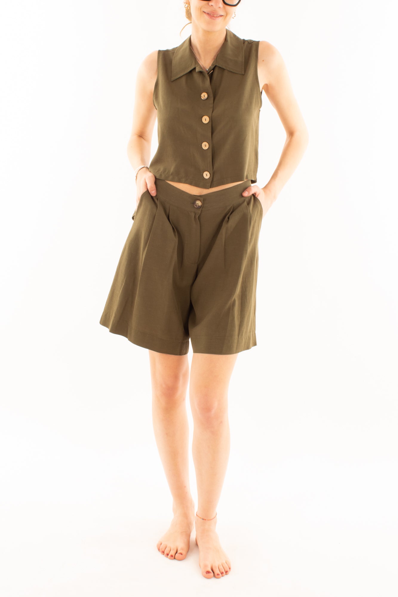 Completo con short e gilet da Donna Metoo - Verde