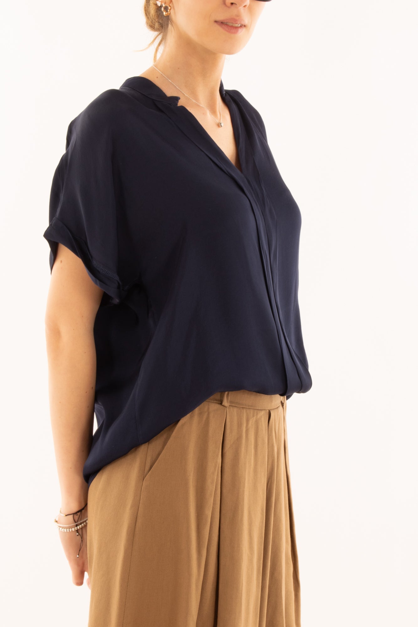 Blusa con scollo a v e piega da Donna Metoo - Blu