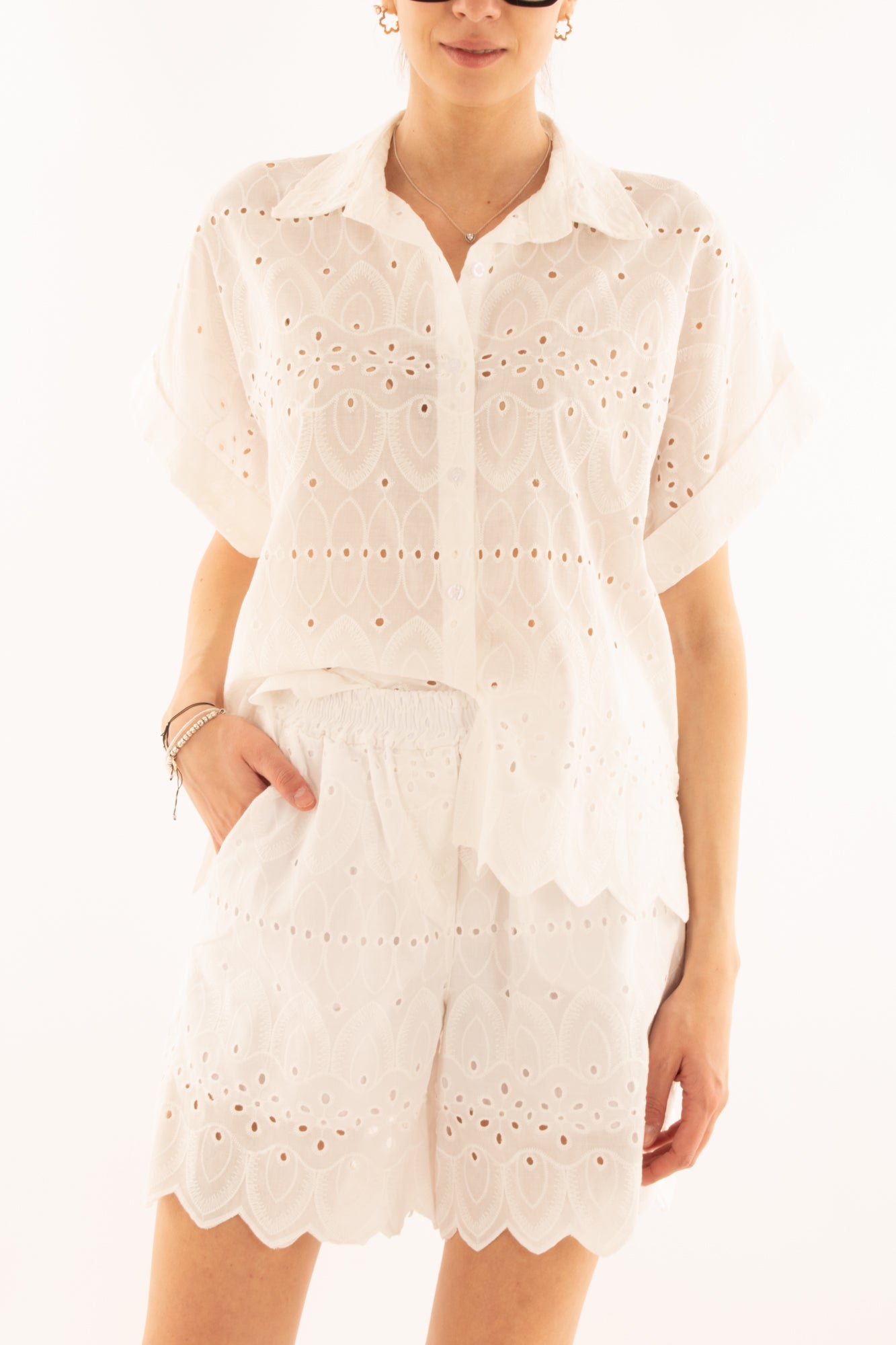 Camicia in pizzo san gallo da Donna Metoo Bianco