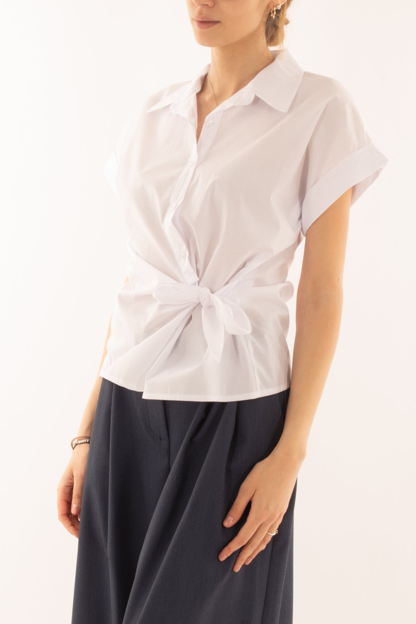 Camicia con allacciatura laterale da Donna Metoo - Bianco