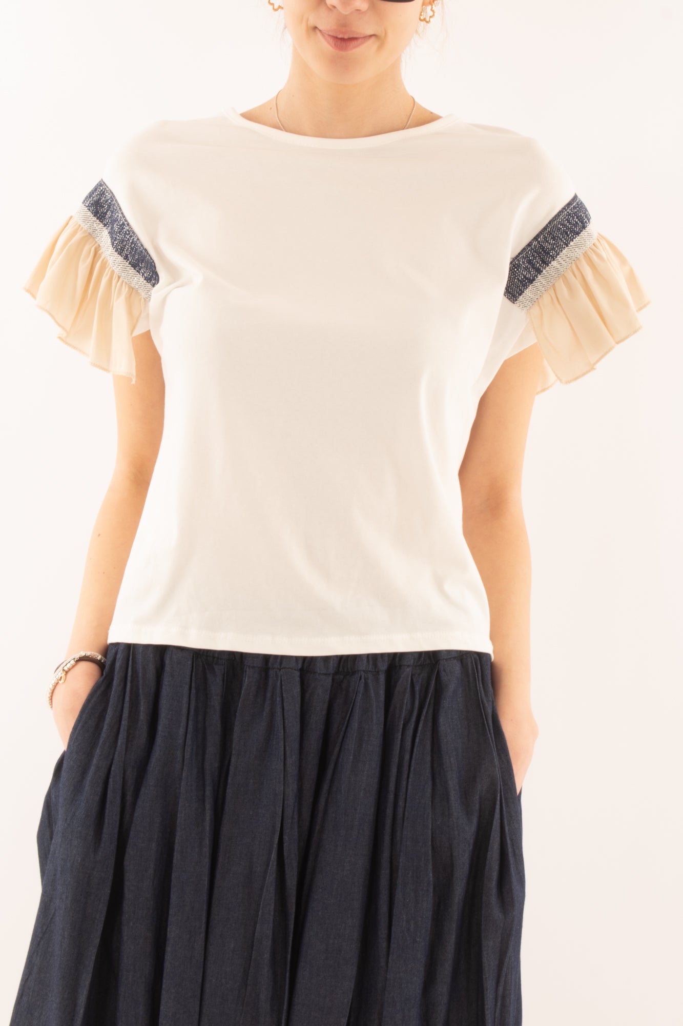 T-shirt con balze da Donna Metoo - Sabbia