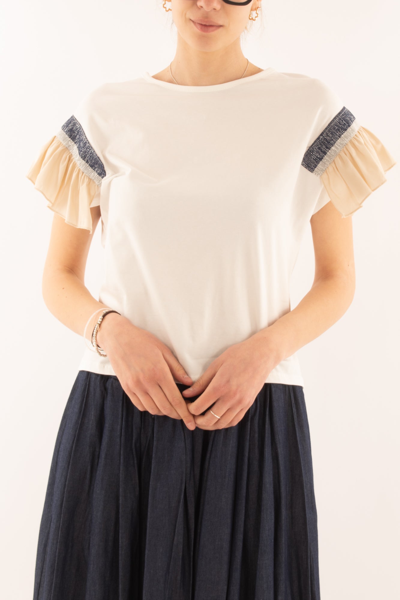 T-shirt con balze da Donna Metoo - Sabbia