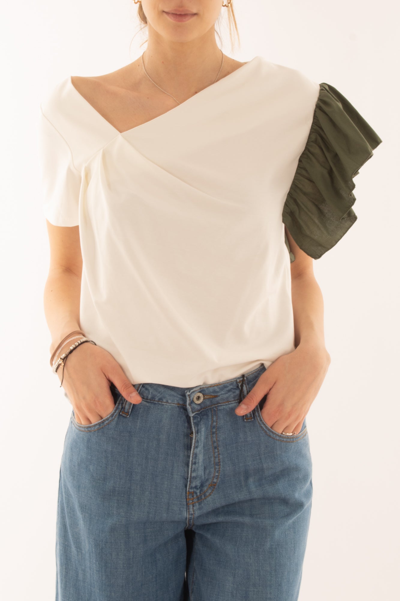 T-shirtr asimmetrica da Donna Metoo - Verde