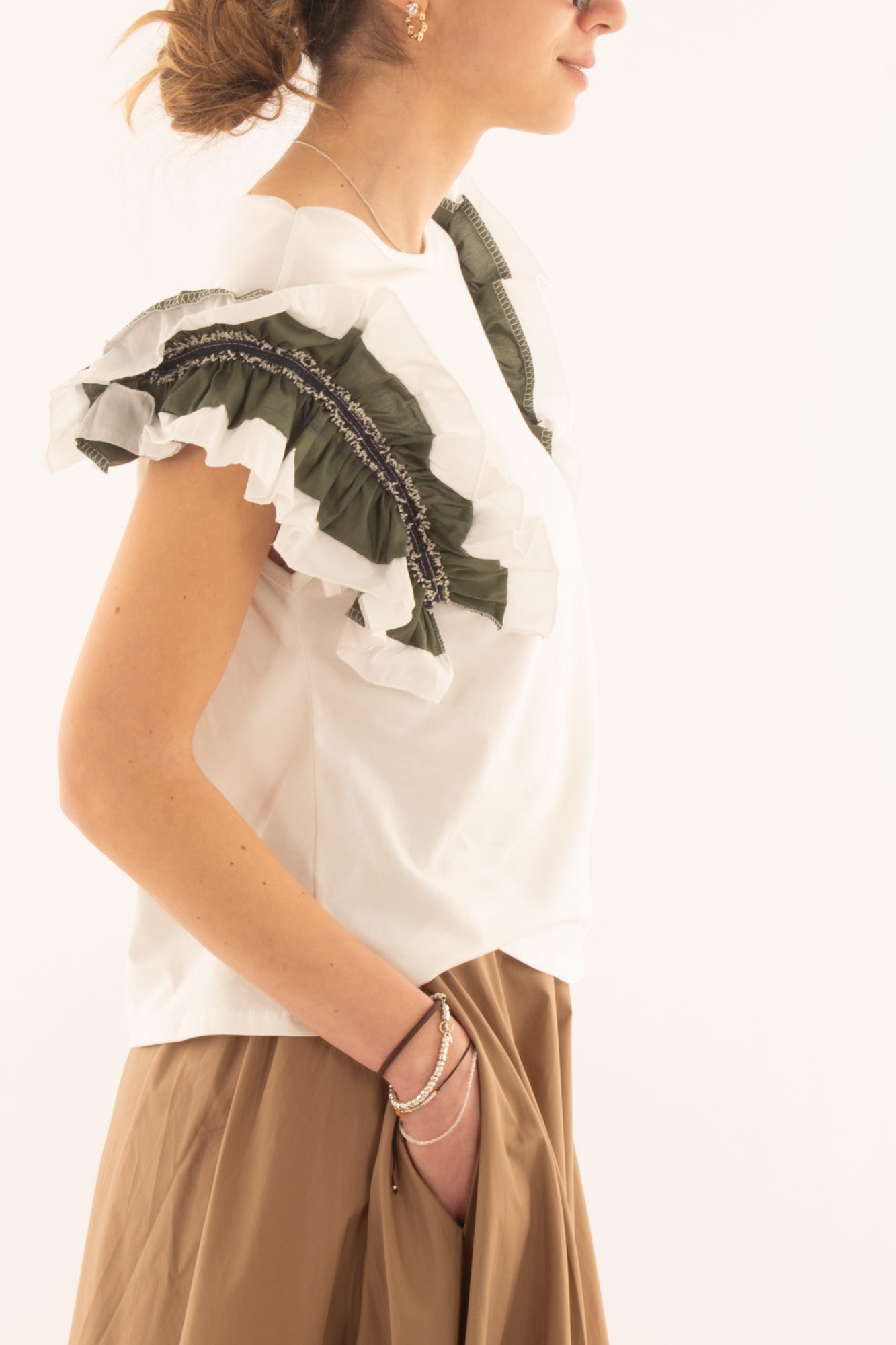 T- shirt con balze da Donna Metoo - Verde