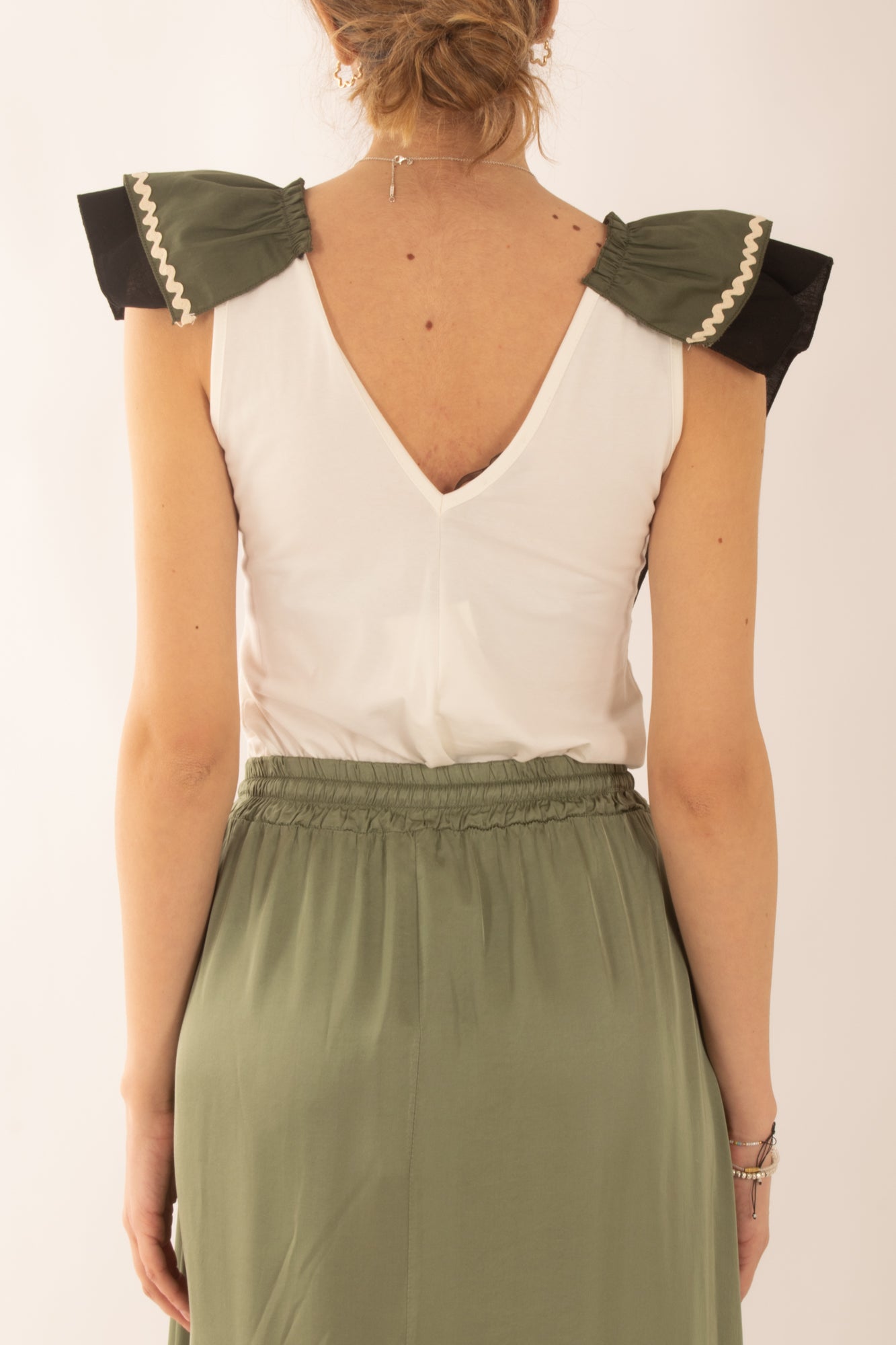 T-shirt con mega balze da Donna Metoo Militare