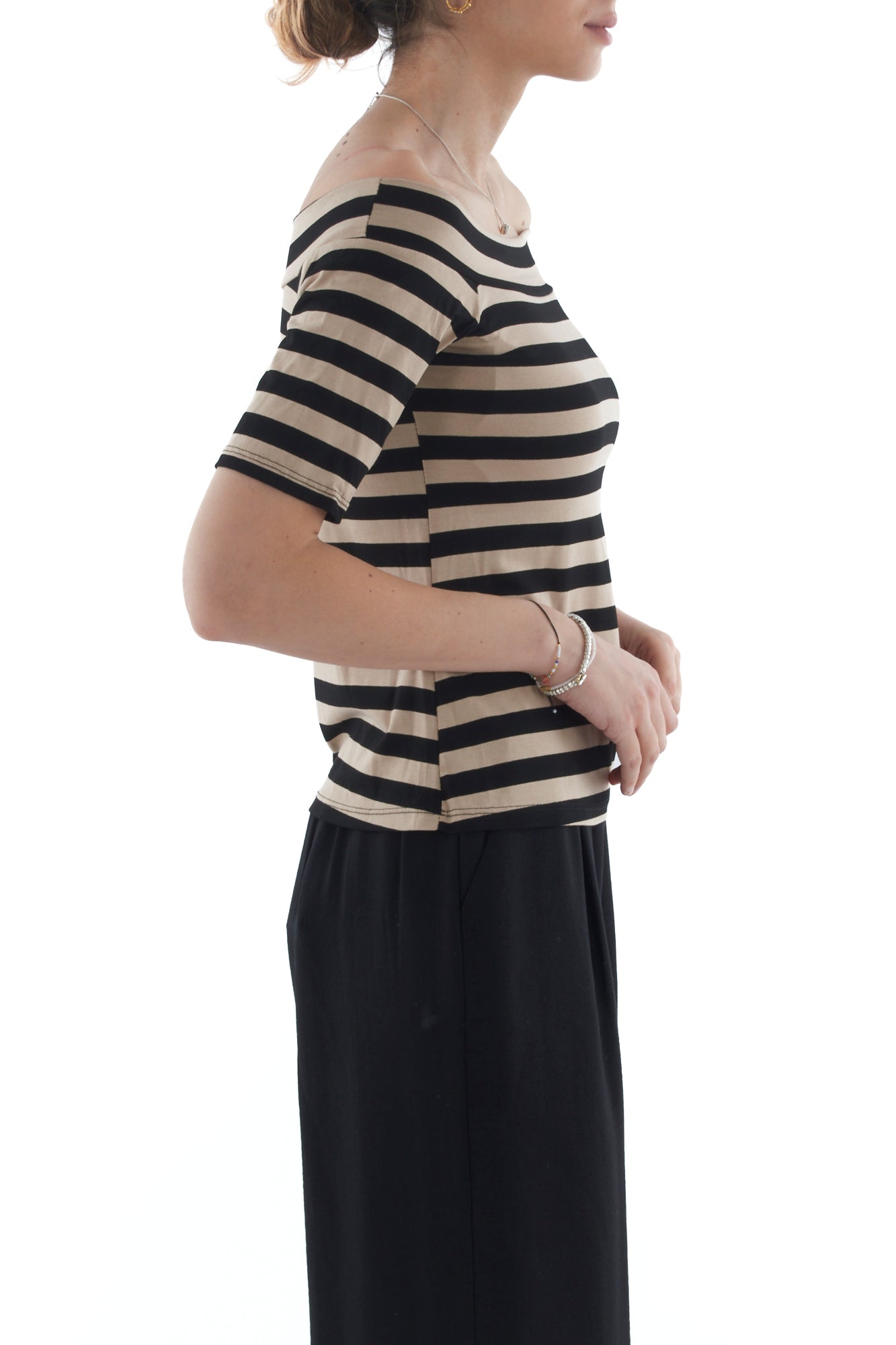 Maglia con scollo a barca rigata da Donna Souvenir - Nero