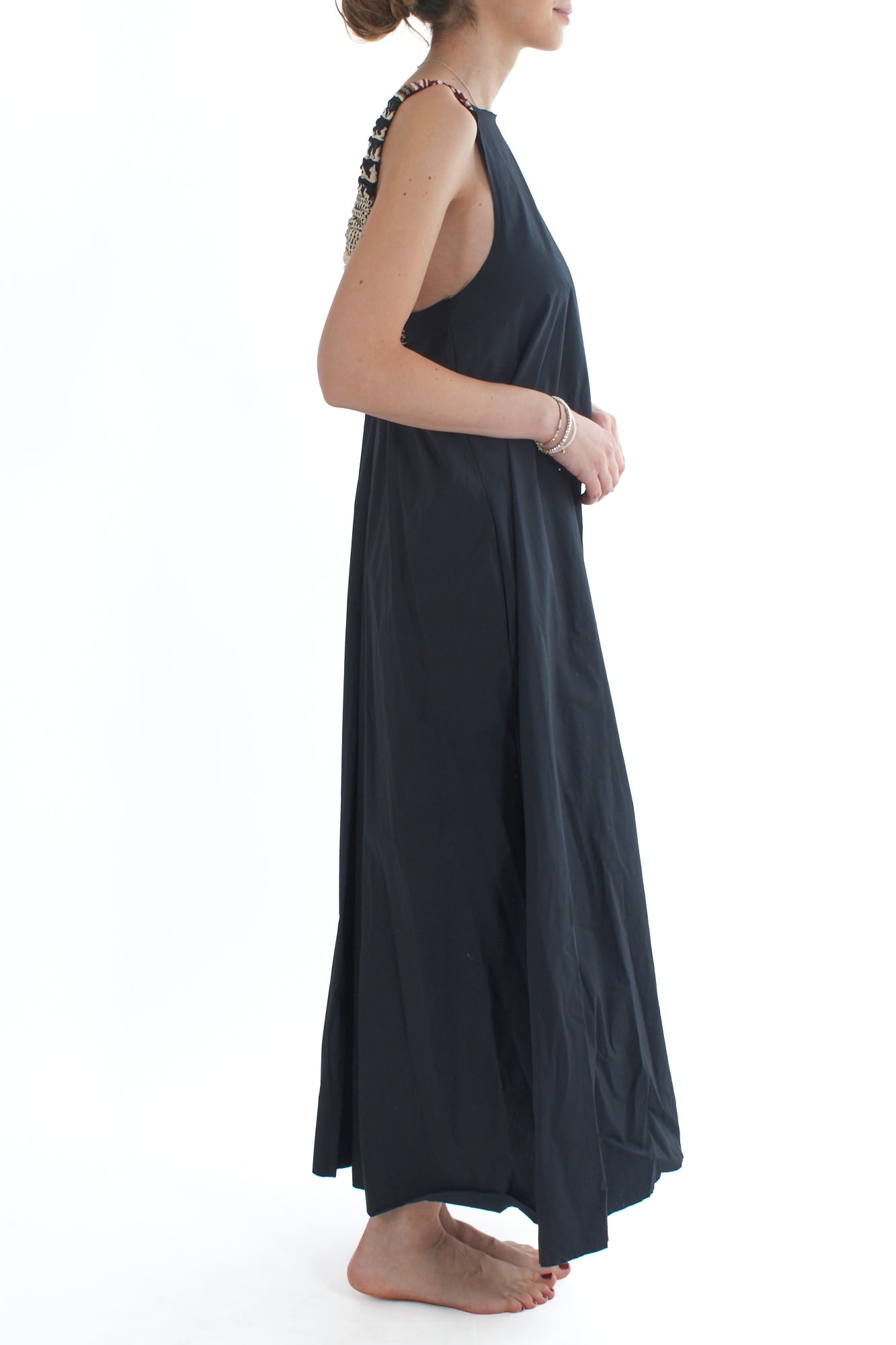 Abito lungo con schiena scoperta da Donna Souvenir - Nero