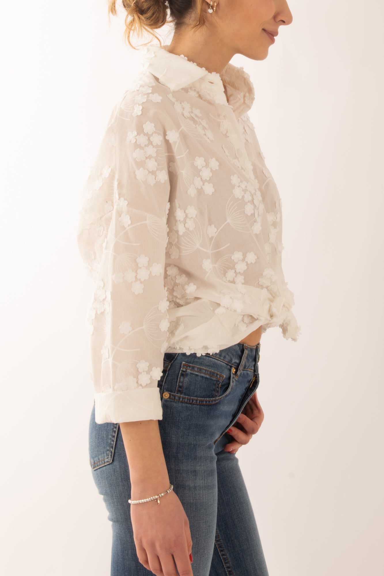 Camicia con ricamo fiore da Donna Susy mix - Bianco