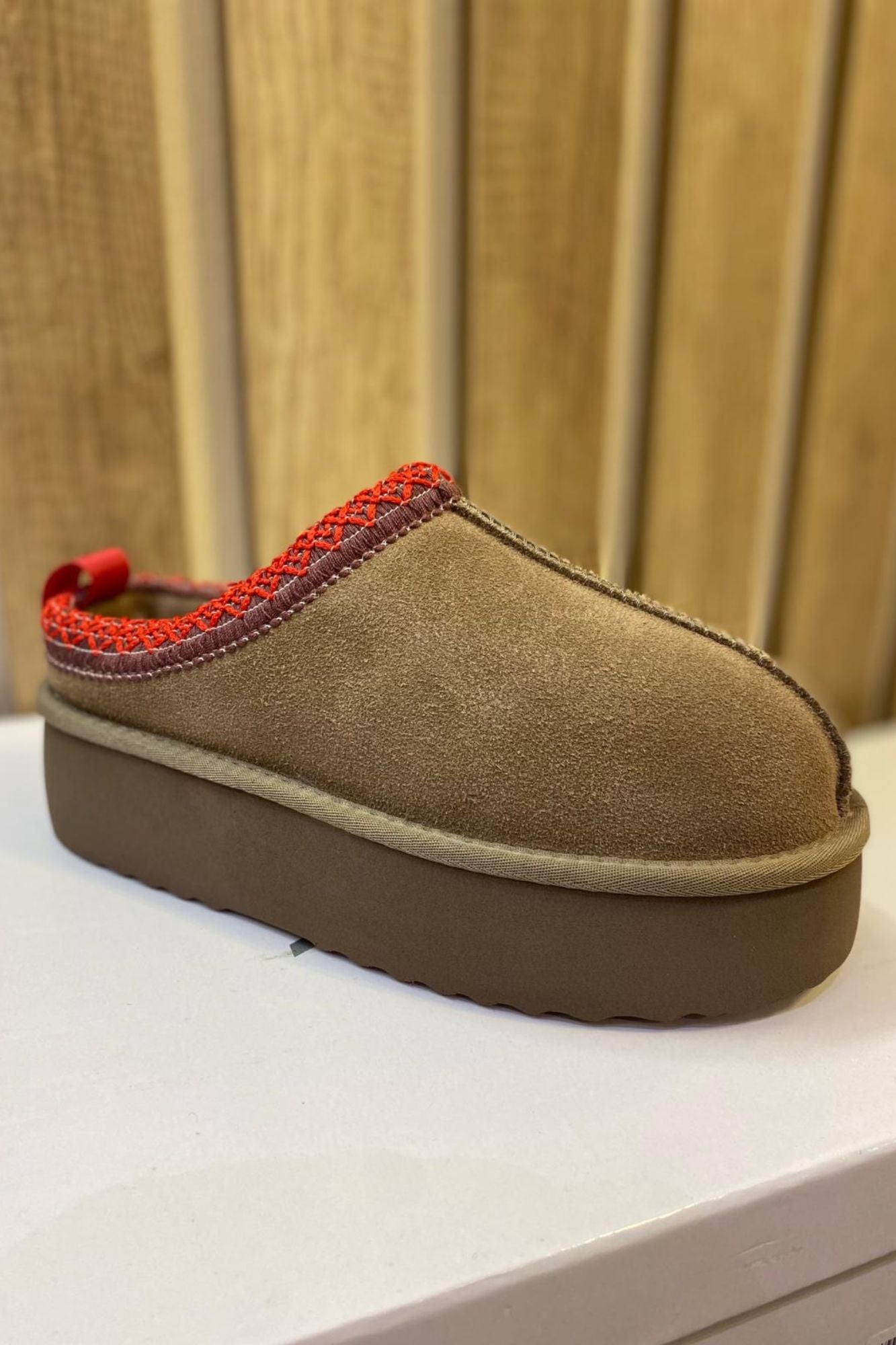 OVYE' Taupe