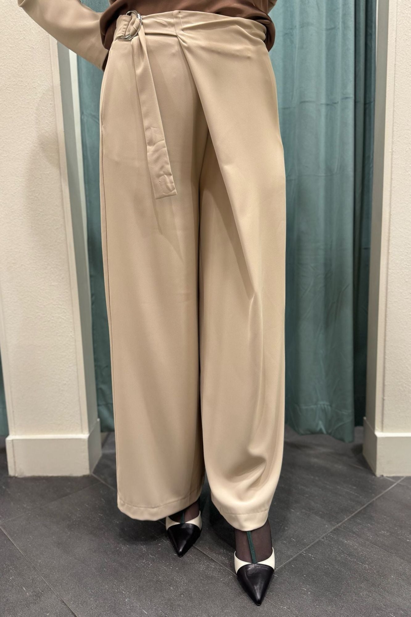 LE STREGHE Pantalone portafoglio Le streghe Beige Beige