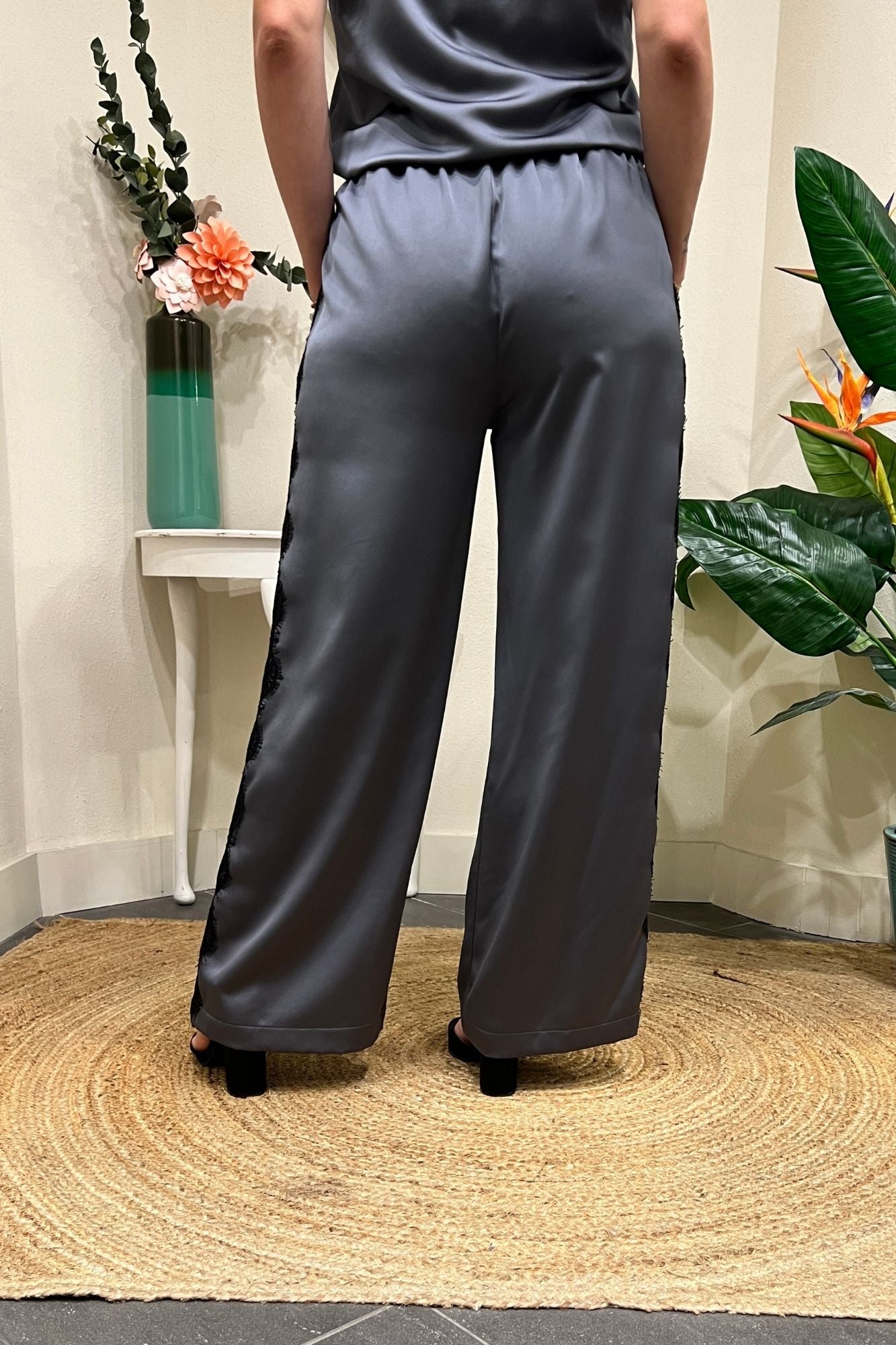 Pantalone con banda in pizzo Motel