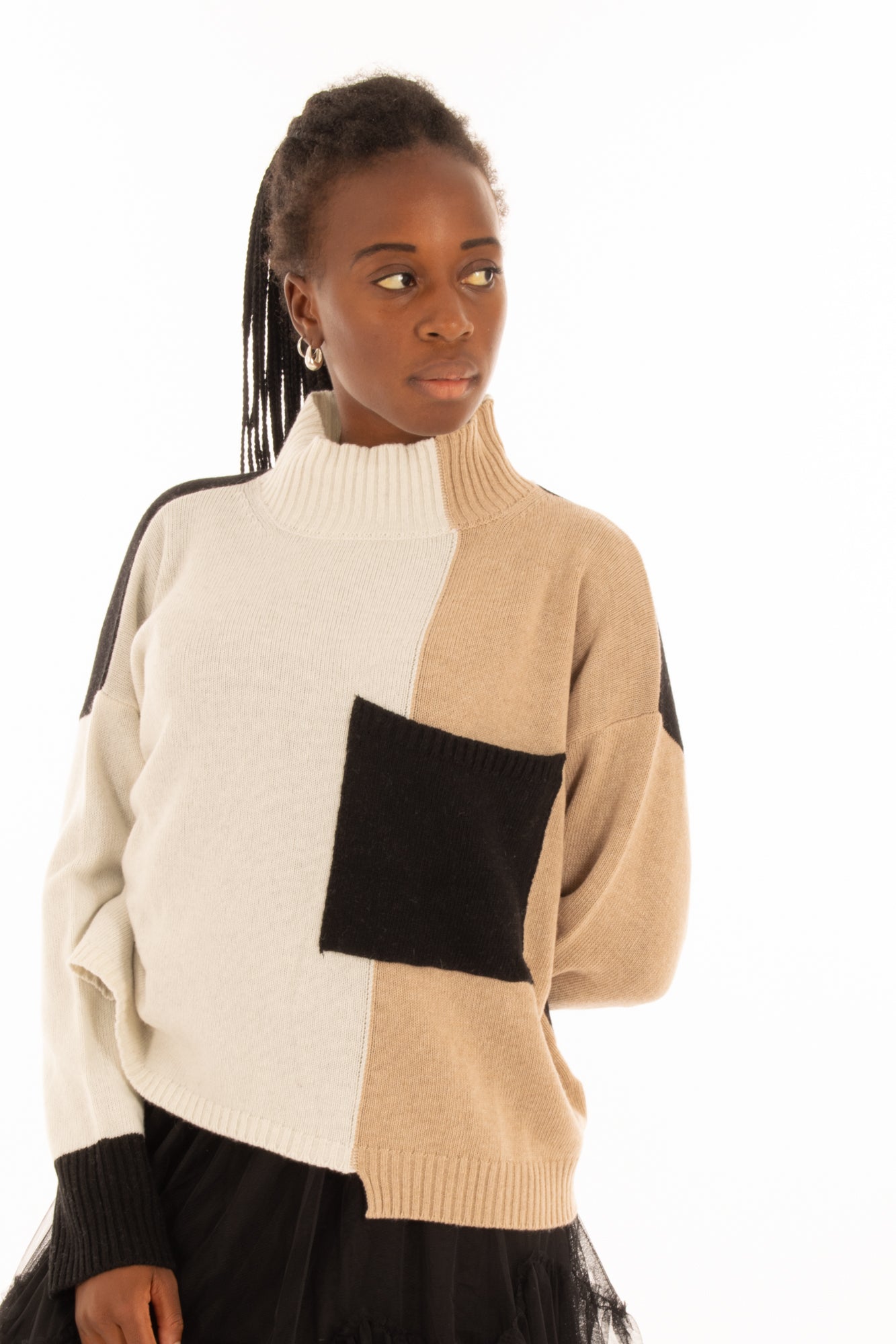 Maglione con tascone Angela Davis -Ecru