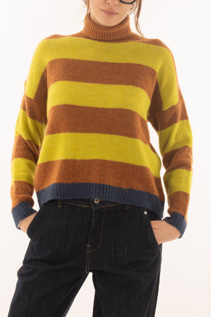 Maglione da donna dolcevita rigato