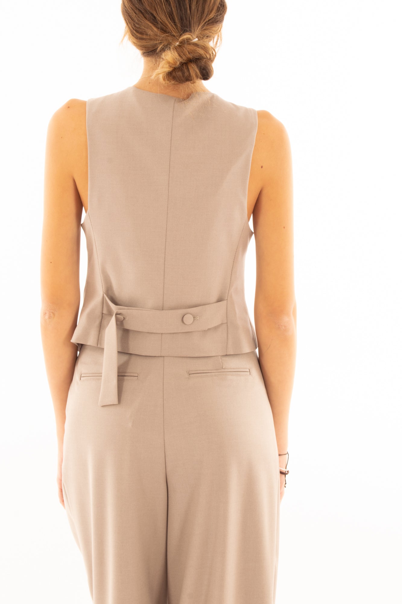 Gilet con abbottonatura sbiego Motel - Casha