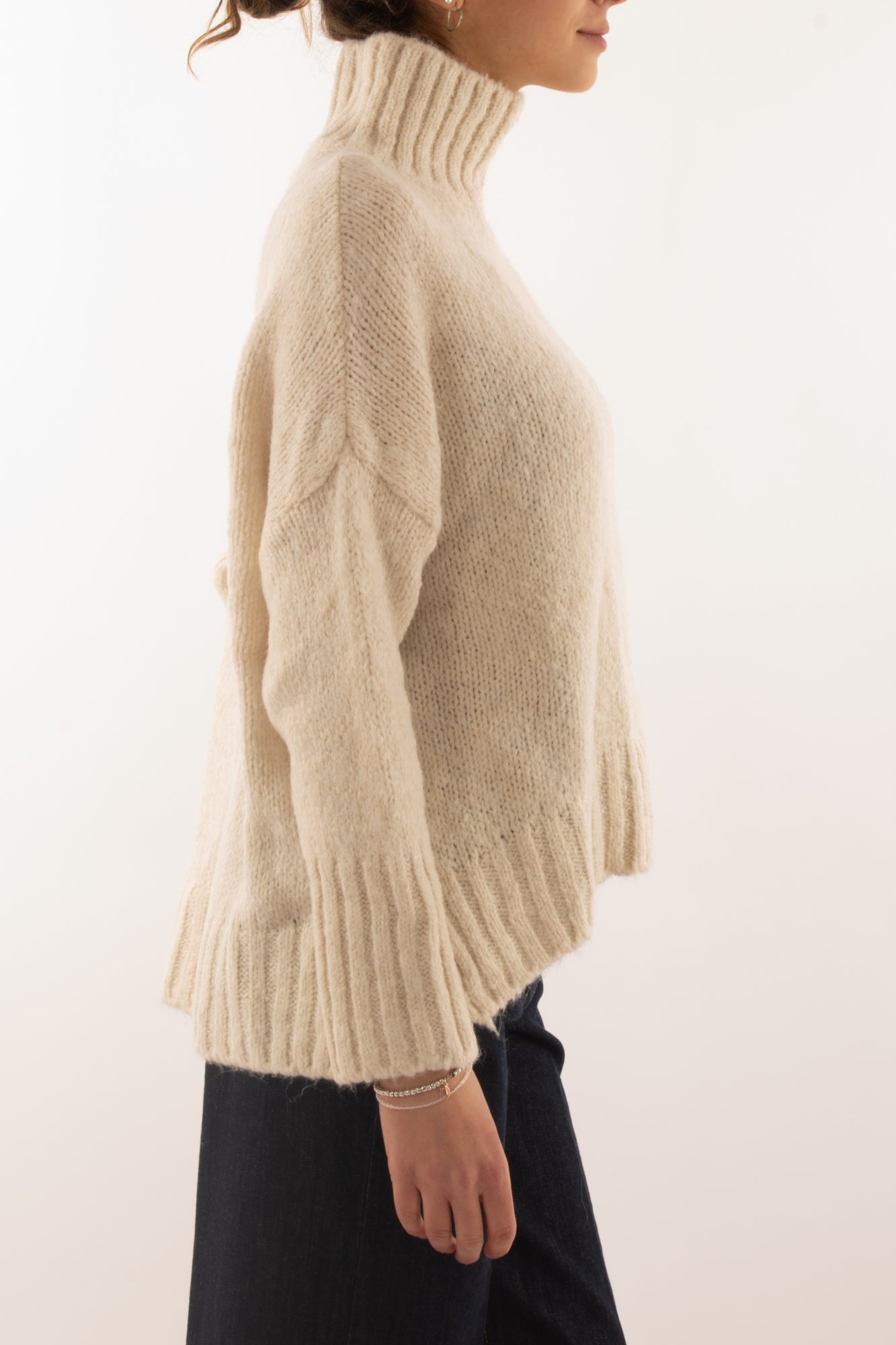 Maglione a collo alto Motel - Ecru