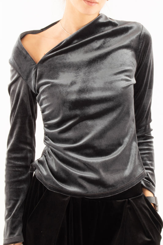 Maglia in velluto liscio con drappeggio di lato Motel - Grigio