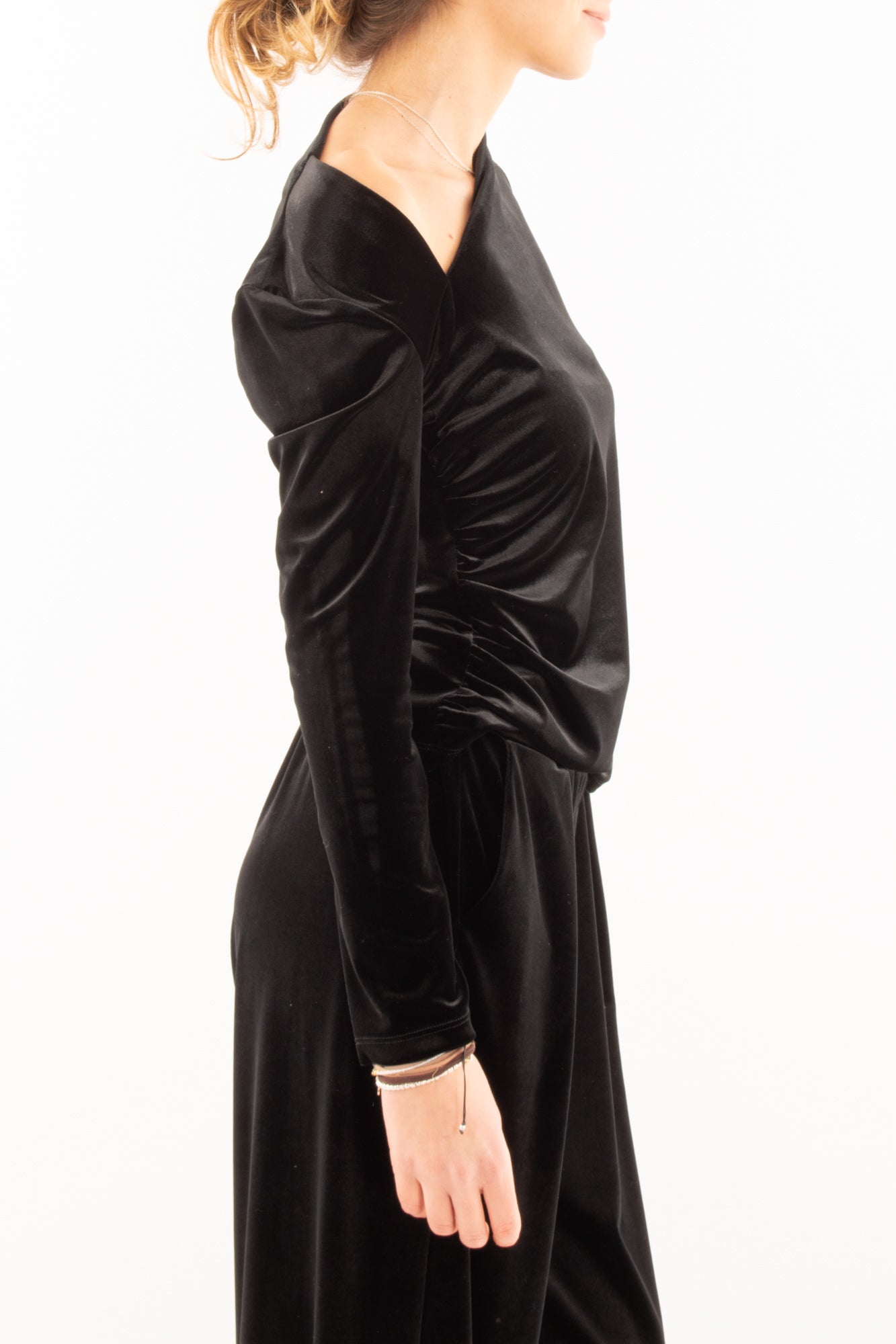 Maglia in velluto liscio con drappeggio di lato Motel - Nero