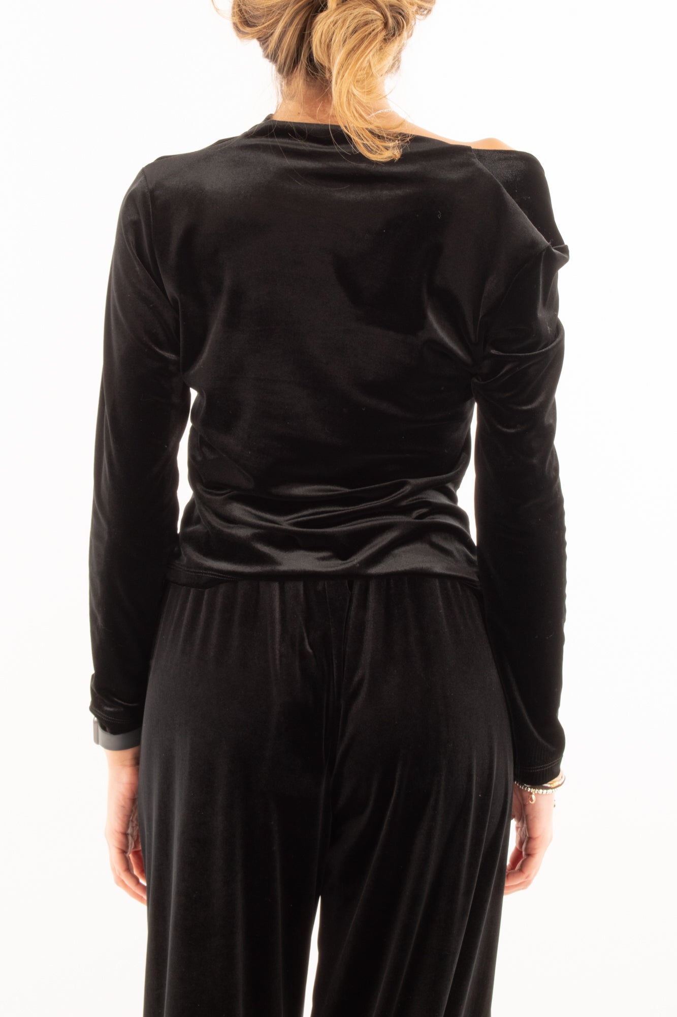 Maglia in velluto liscio con drappeggio di lato Motel - Nero