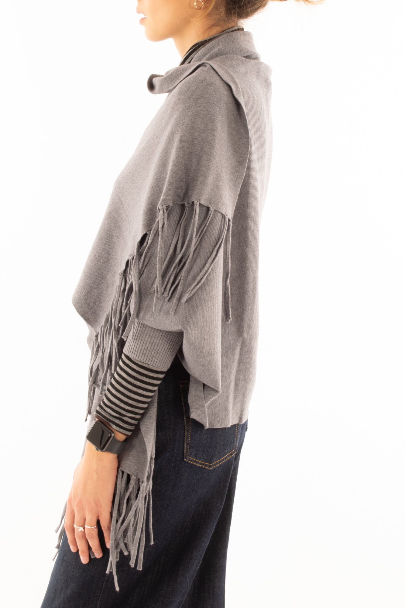 Mantella con frangie Susy mix - Grigio