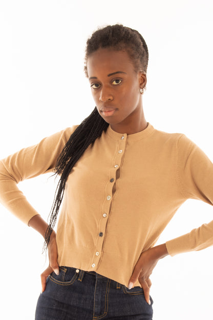 Cardigan girocollo bottoni diversi Susy mix - Mandorla