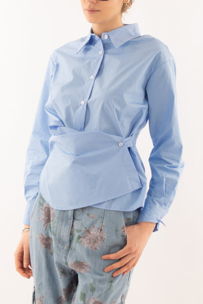 Camicia con allacciatura di lato da Donna Angela davis - Celeste
