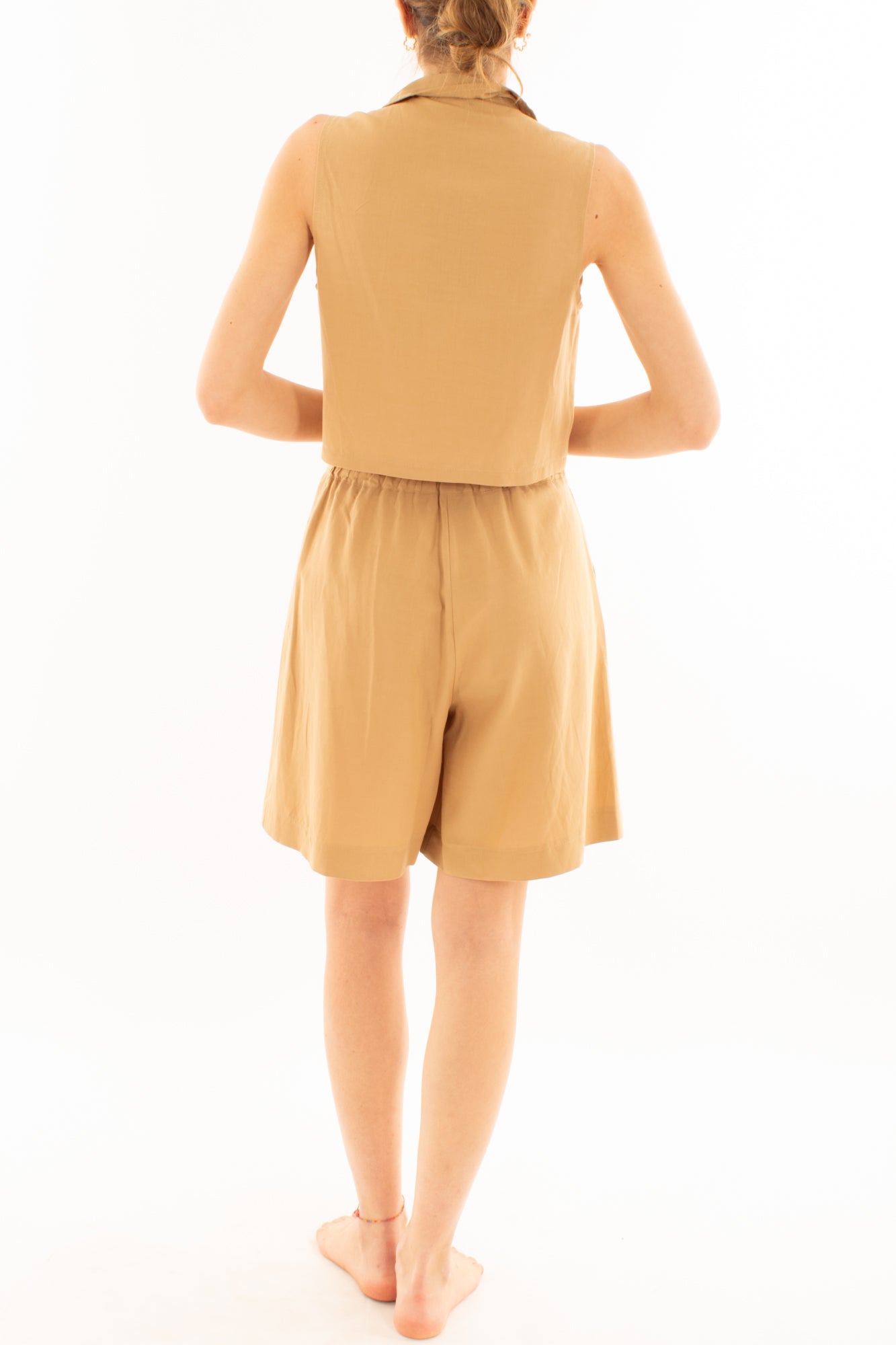 Completo con short e gilet da Donna Metoo - Sabbia