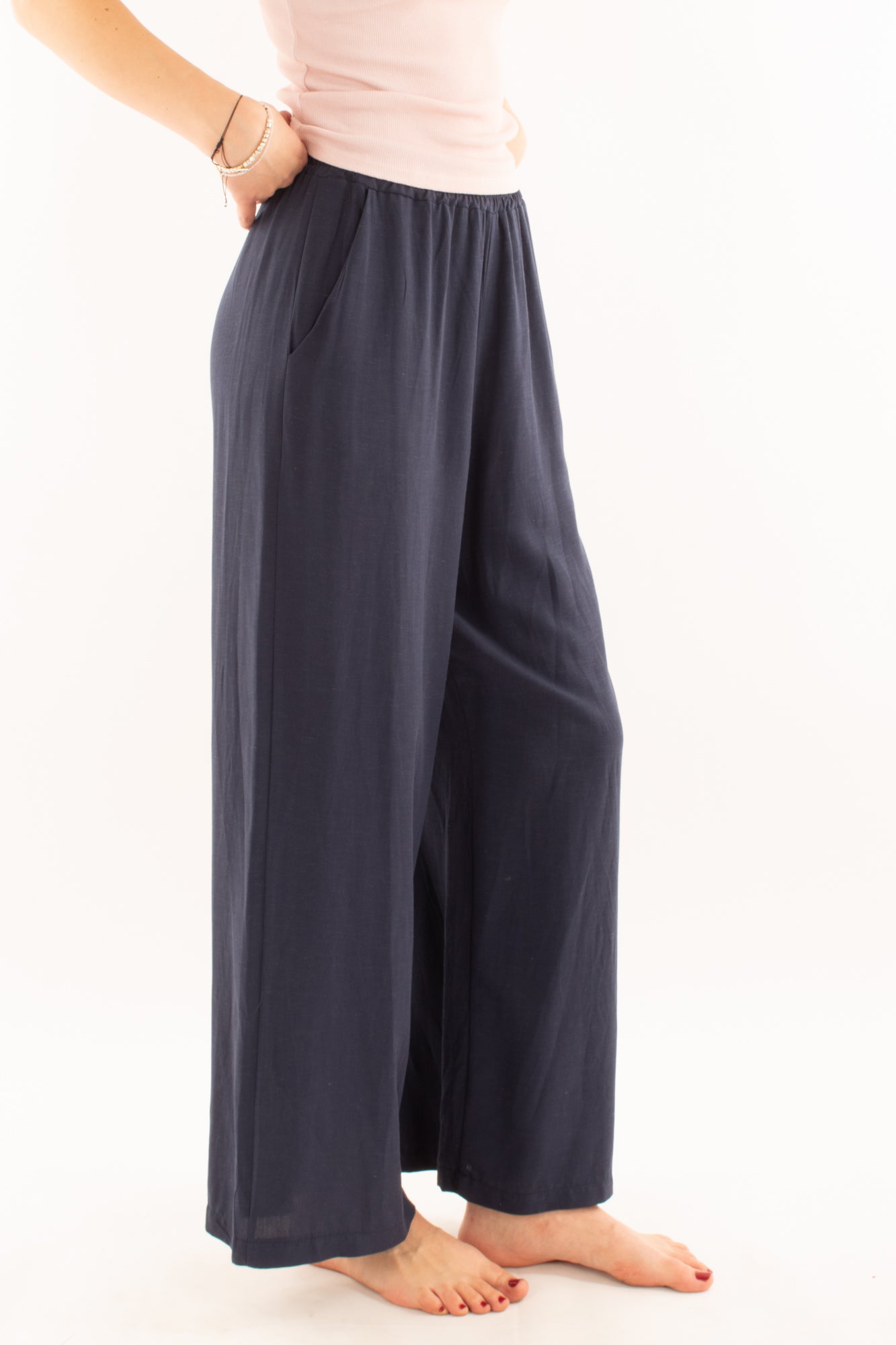 Pantalone a palazzo in lino e viscosa da Donna Metoo - Blu