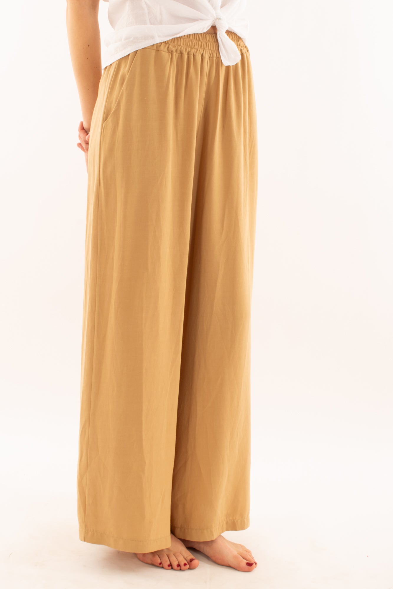 Pantalone a palazzo in lino e viscosa da Donna Metoo - Sabbia