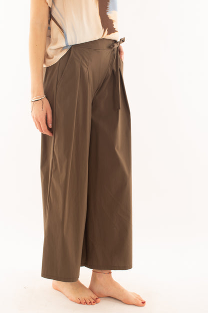 Pantalone con allacciatura laterale da Donna Metoo - Moro
