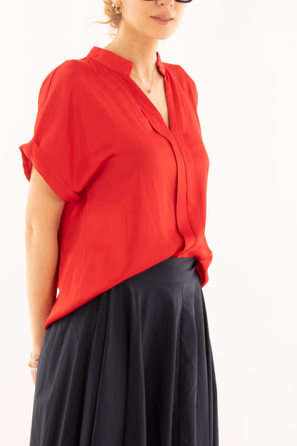 Blusa con scollo a v e piega da Donna Metoo - Rosso