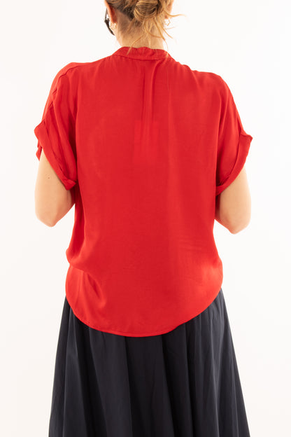 Blusa con scollo a v e piega da Donna Metoo - Rosso