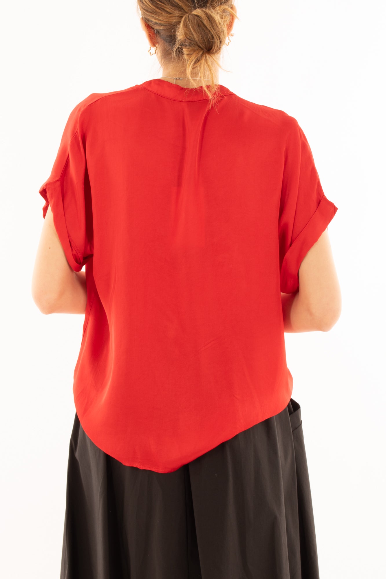 Blusa con scollo a v e piega da Donna Metoo - Rosso