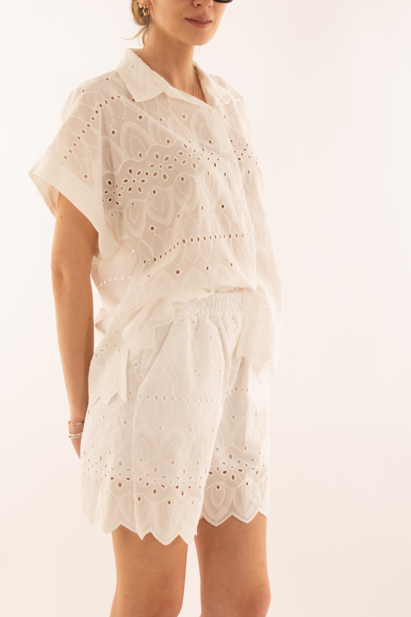 Camicia in pizzo san gallo da Donna Metoo Bianco