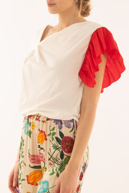 T-shirtr asimmetrica da Donna Metoo - Rosso