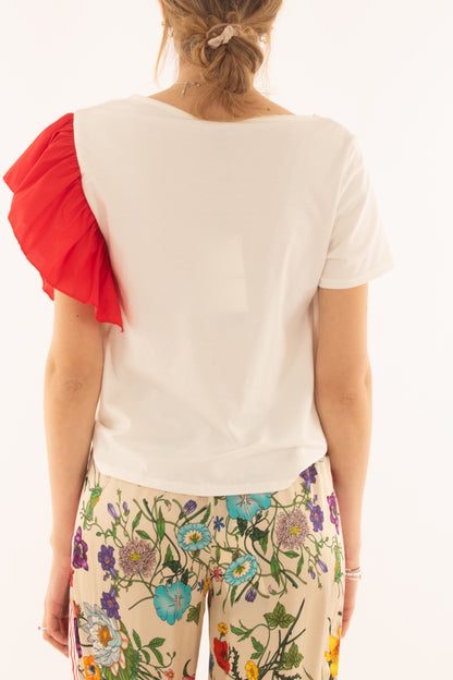 T-shirtr asimmetrica da Donna Metoo - Rosso