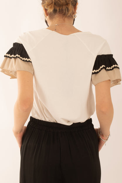 T-shirt con balze da Donna Metoo - Sabbia