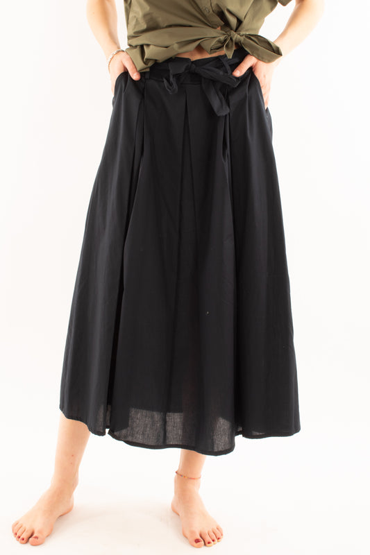 Gonna lunga svasata da Donna Metoo Blu