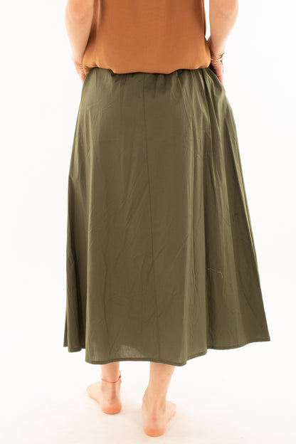 Gonna lunga svasata da Donna Metoo Verde