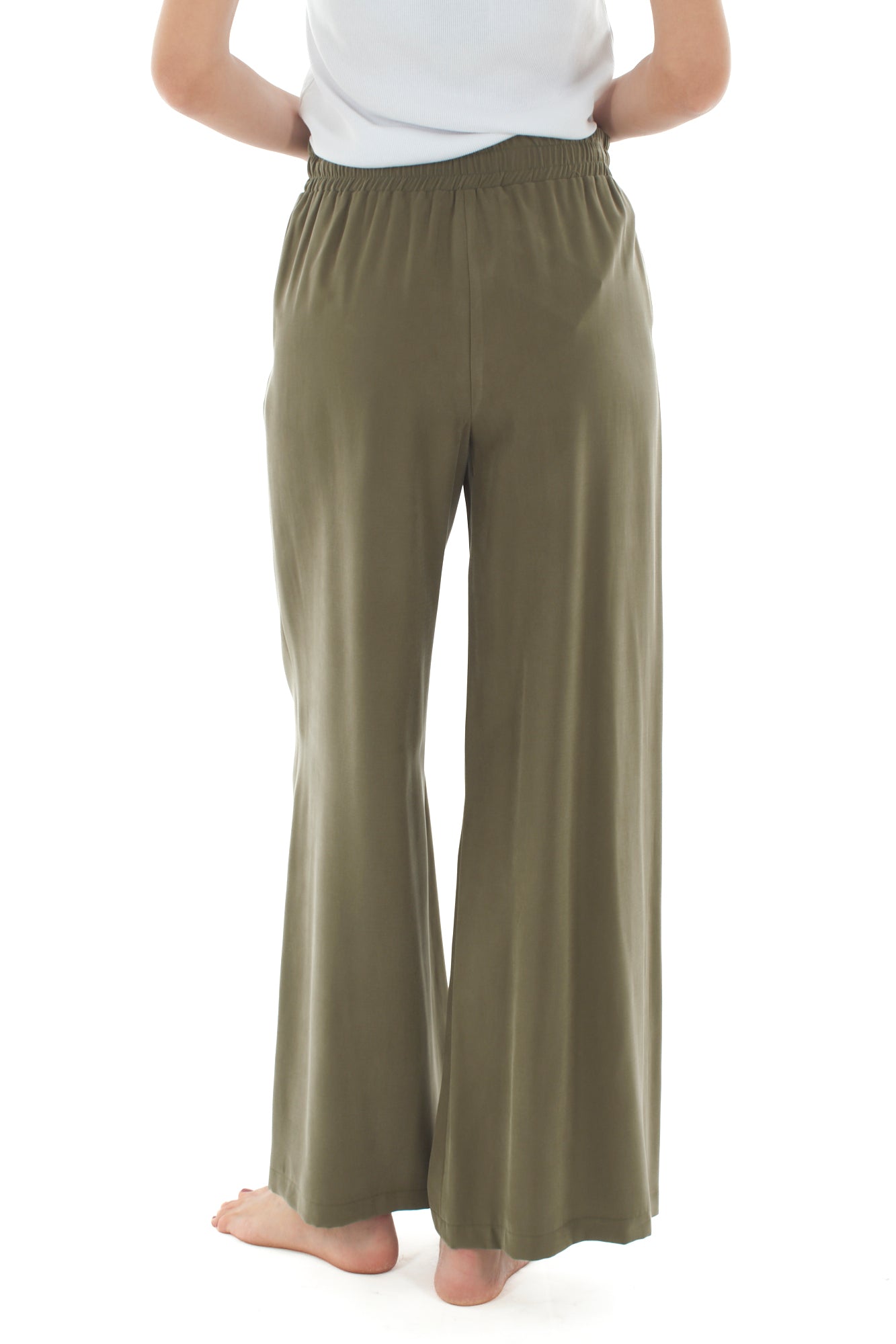 Pantaqlone a palazzo da Donna Motel - Militare