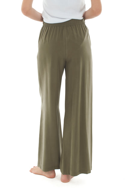 Pantaqlone a palazzo da Donna Motel - Militare