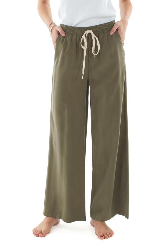 Pantaqlone a palazzo da Donna Motel - Militare