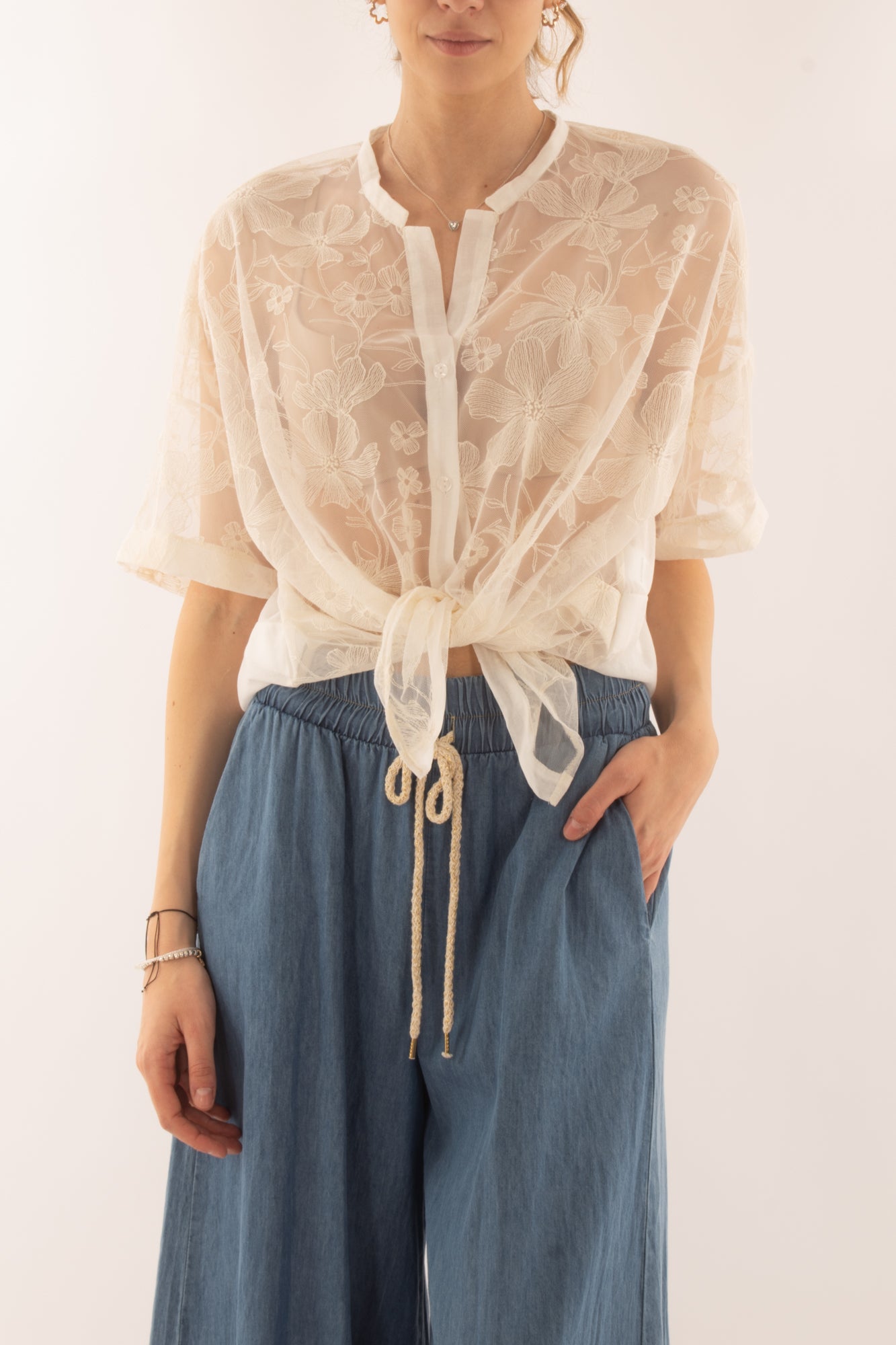 Camicia di pizzo da Donna Motel - Panna