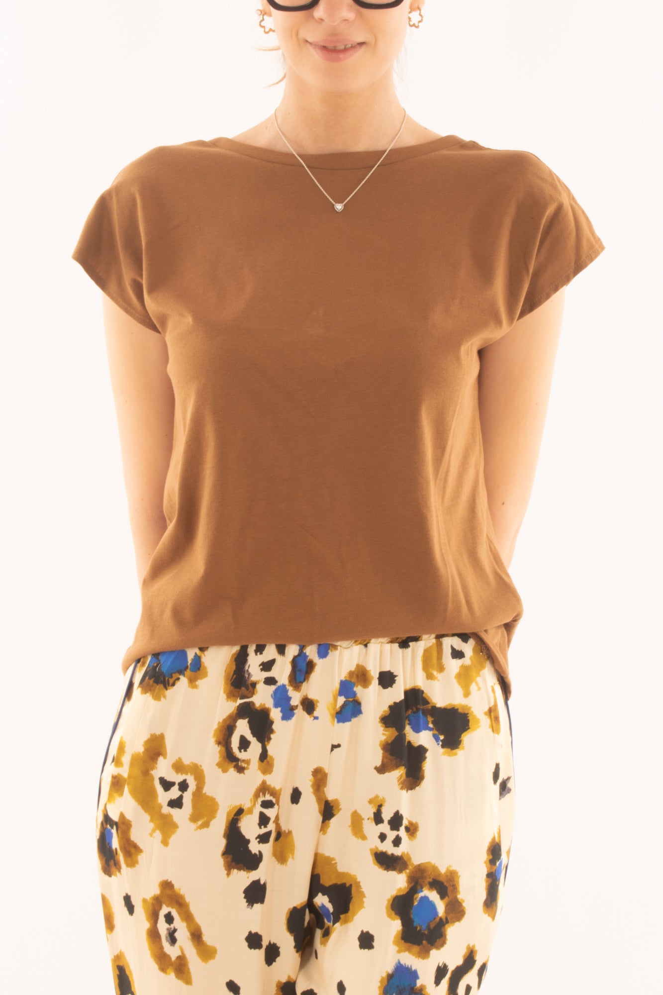 T- shirt con schiena scollata da Donna Souvenir -Moka