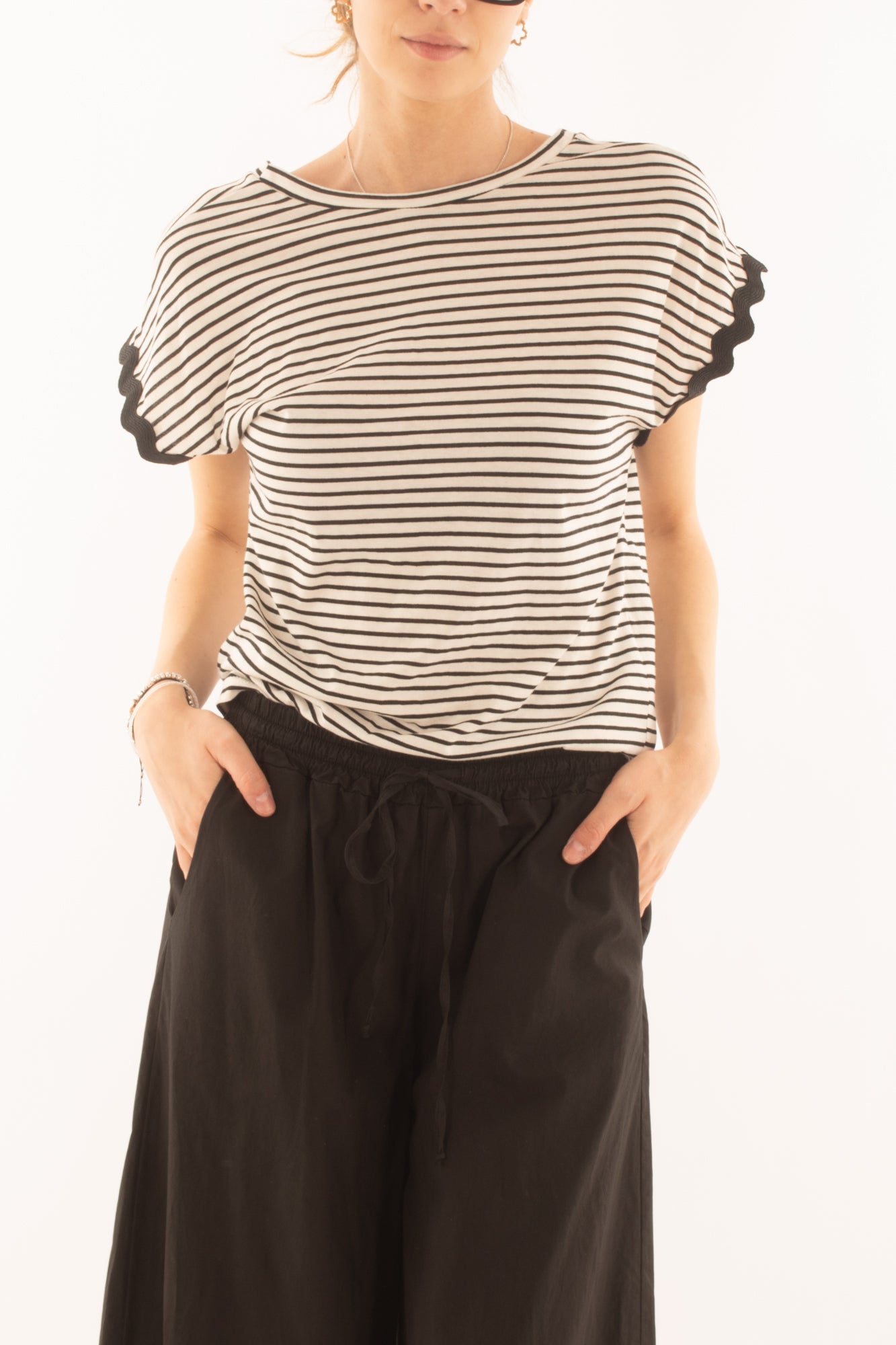 T-shirt rigata con ricami da Donna Souvenir- Burro