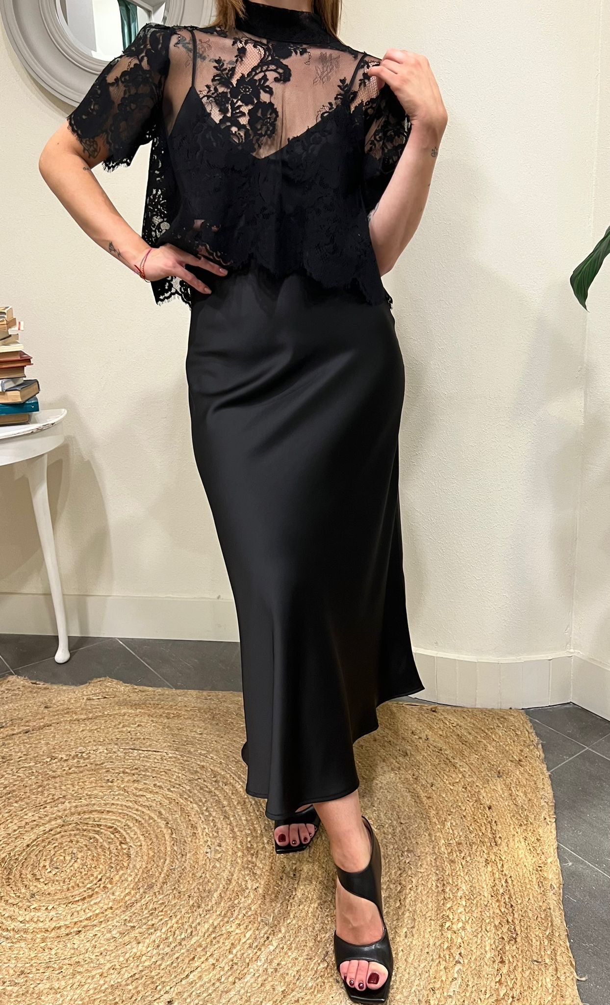 IMPERIAL Abito con kappa di pizzo Imperial Nero Nero